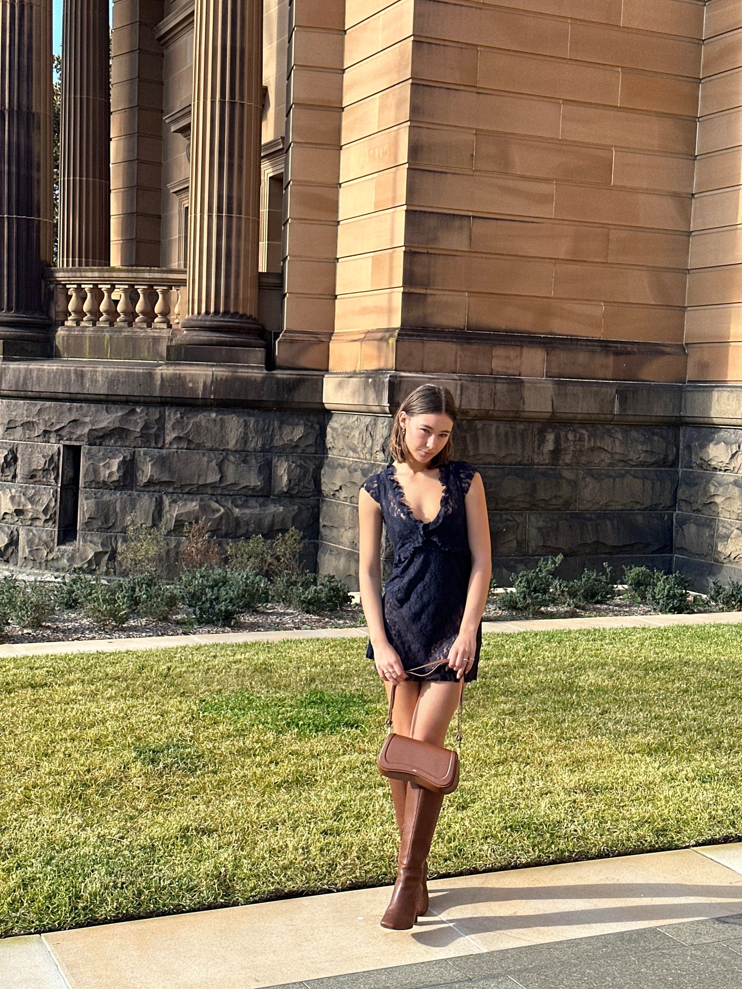 LACE MINI DRESS - NAVY