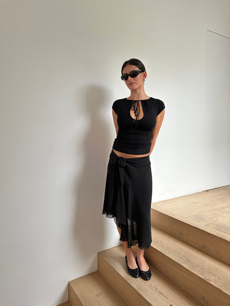 PREORDER 2 WEEKS - KEYHOLE MULTI WEAR TOP - BLACK