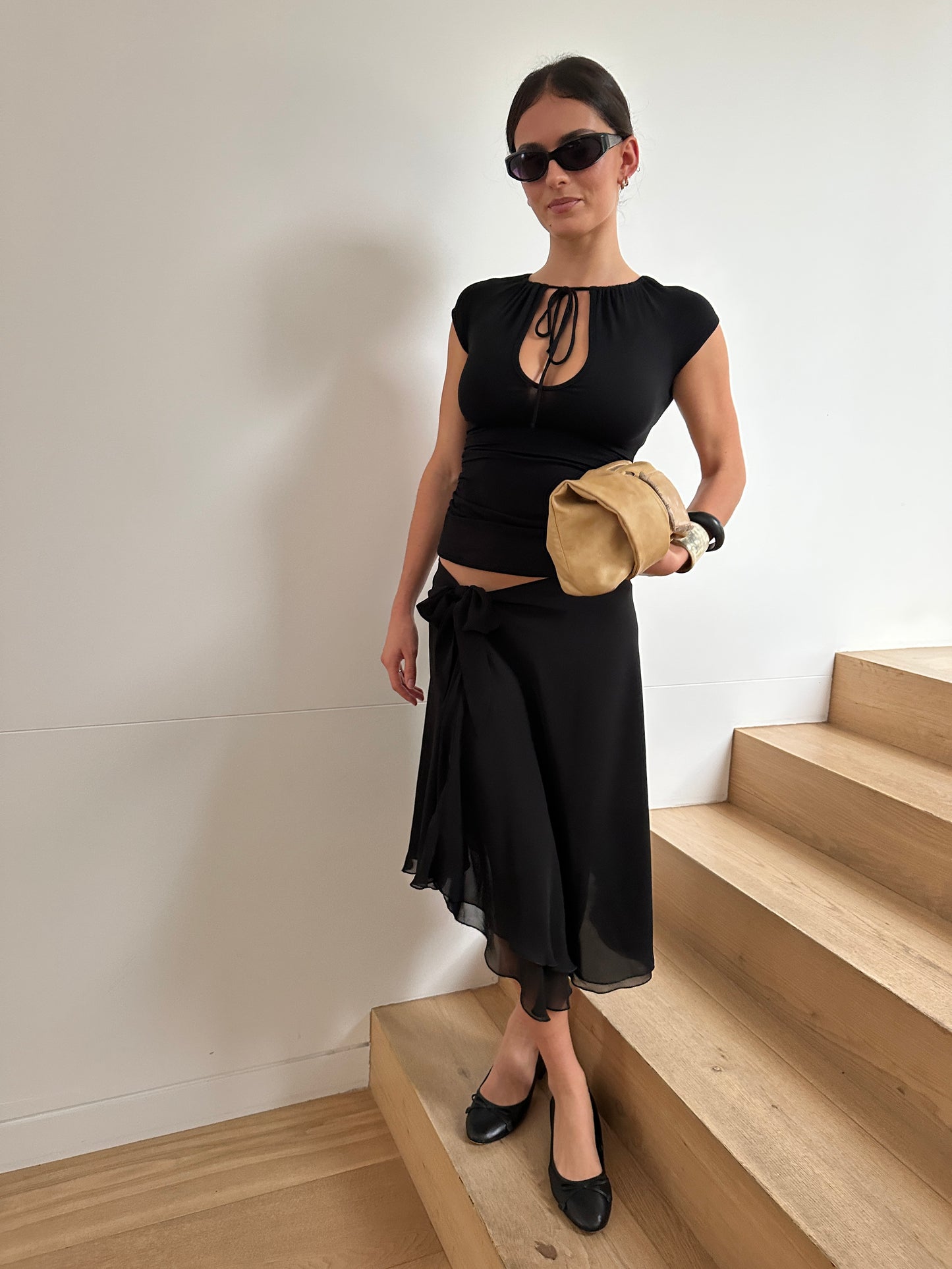 PREORDER 2 WEEKS - KEYHOLE MULTI WEAR TOP - BLACK