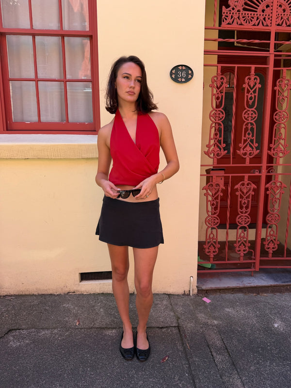 LUNE HALTER - CRIMSON