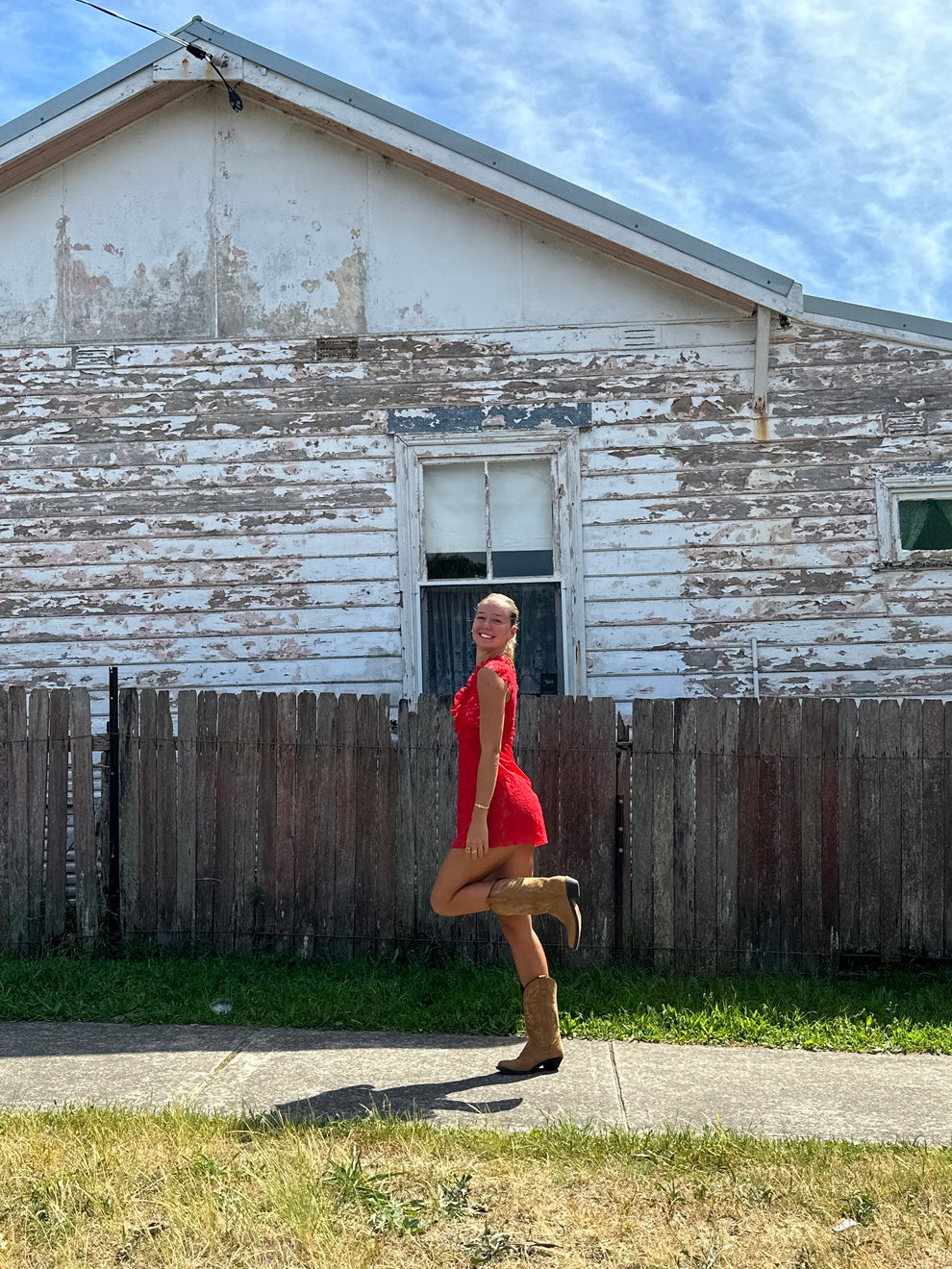 LACE MINI DRESS - RED