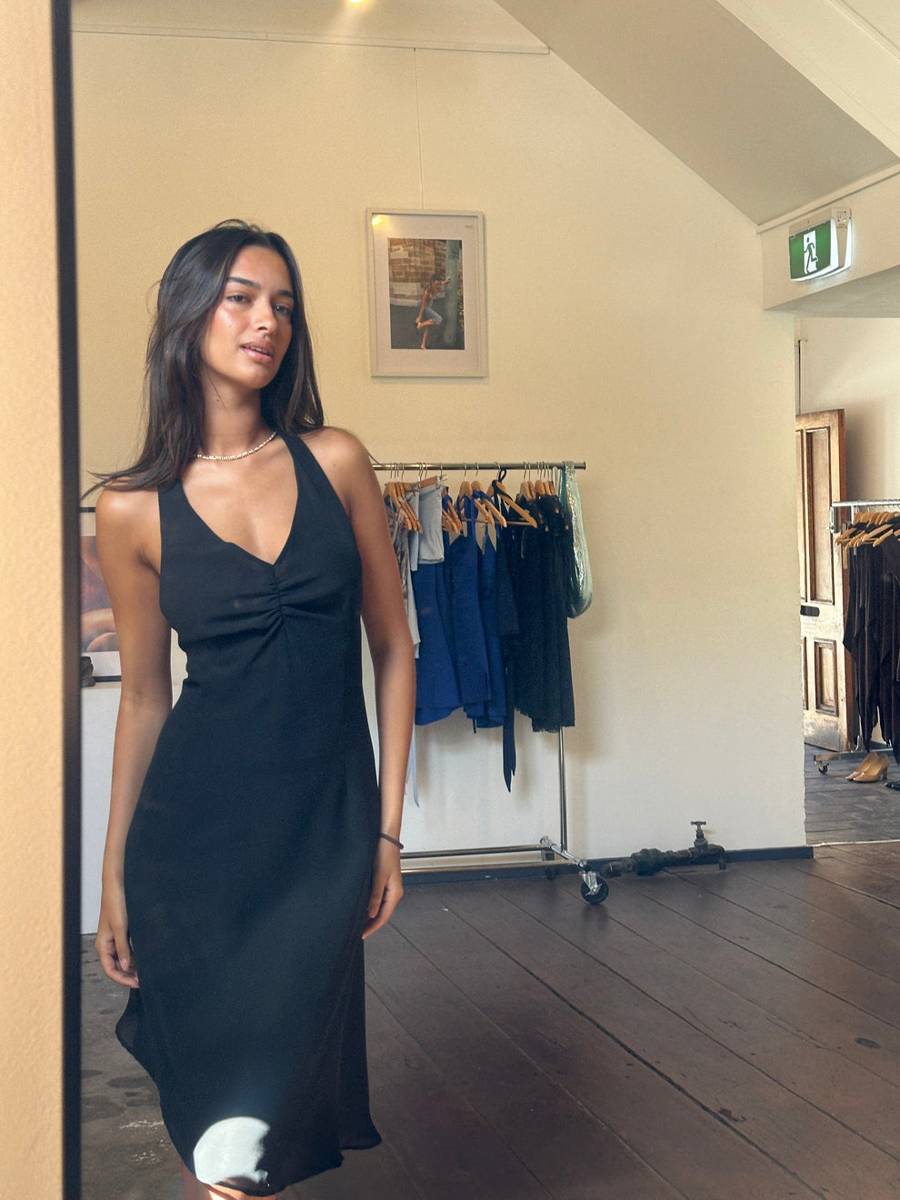 BACKLESS MIDI DRESS - BLACK