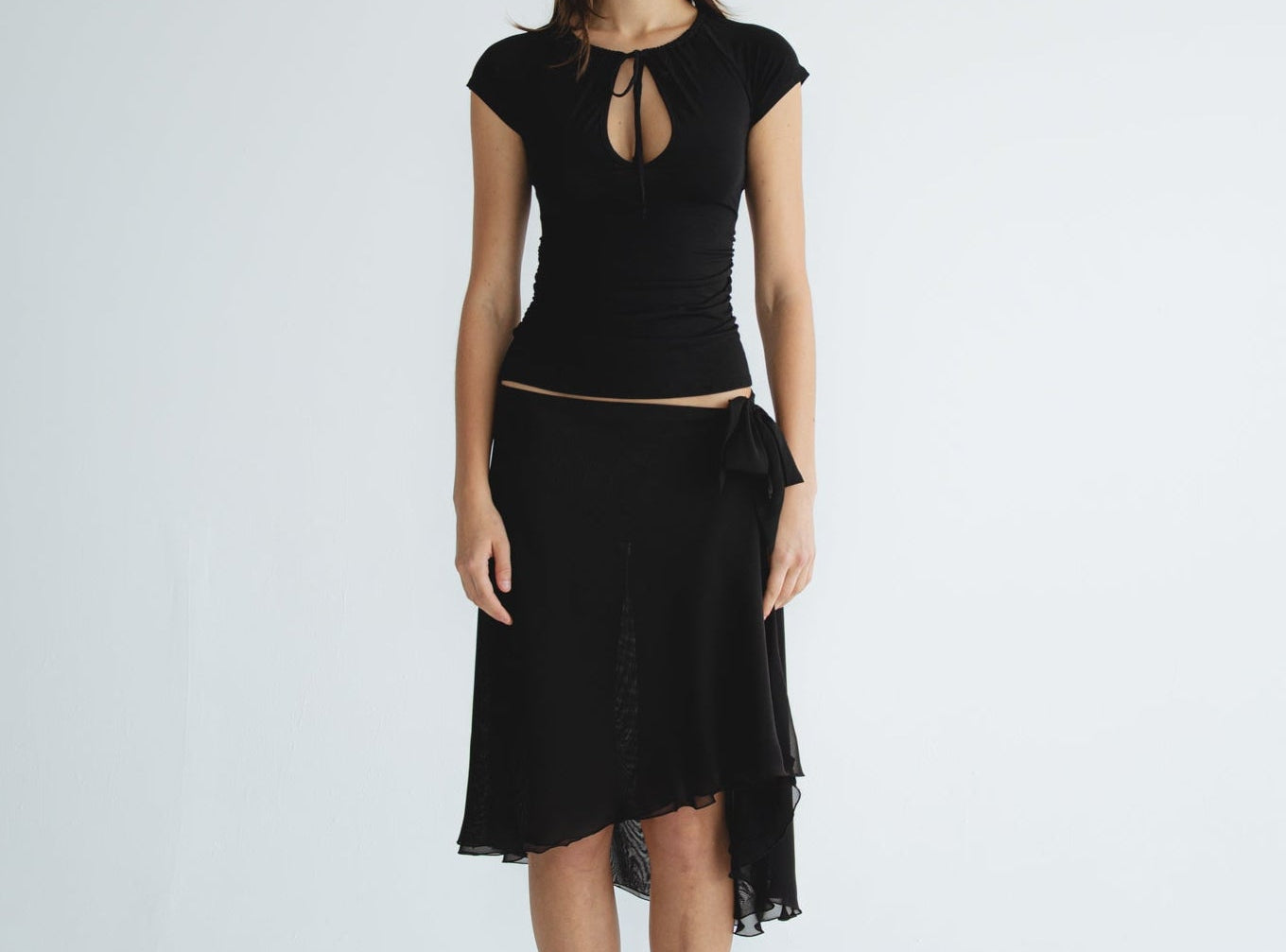 PREORDER 2 WEEKS - KEYHOLE MULTI WEAR TOP - BLACK